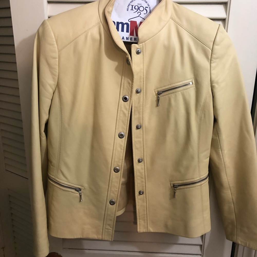 100% Leather Cream/Yellow Jacket